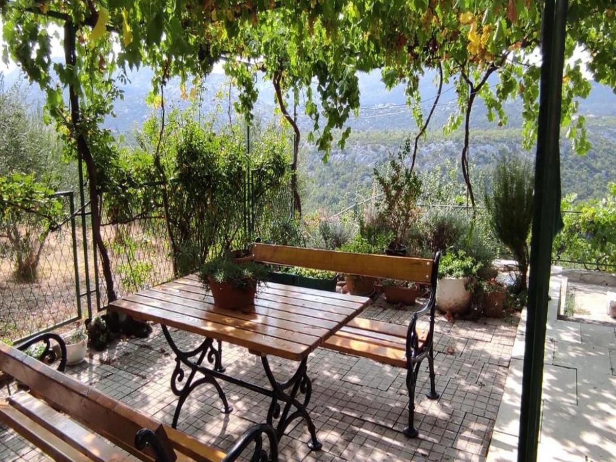Holiday Home Carevic Gornja Brela 外观 照片
